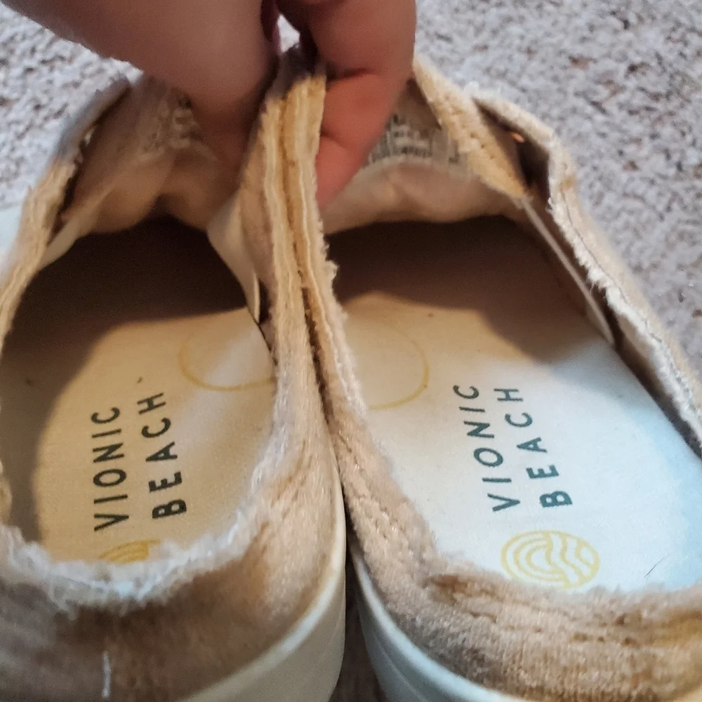 Vionic Beach Tan Terry Cloth Mule Style Sneakers Size 8